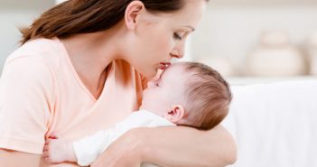 лечение простуды кормящей мамы