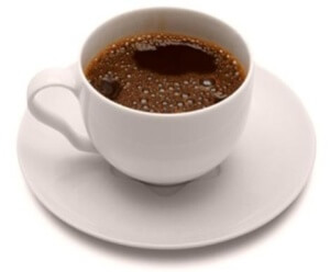 Высушенные и обжаренные корни цикория, добавленные к натуральному кофе, значительно улучшают его вкус